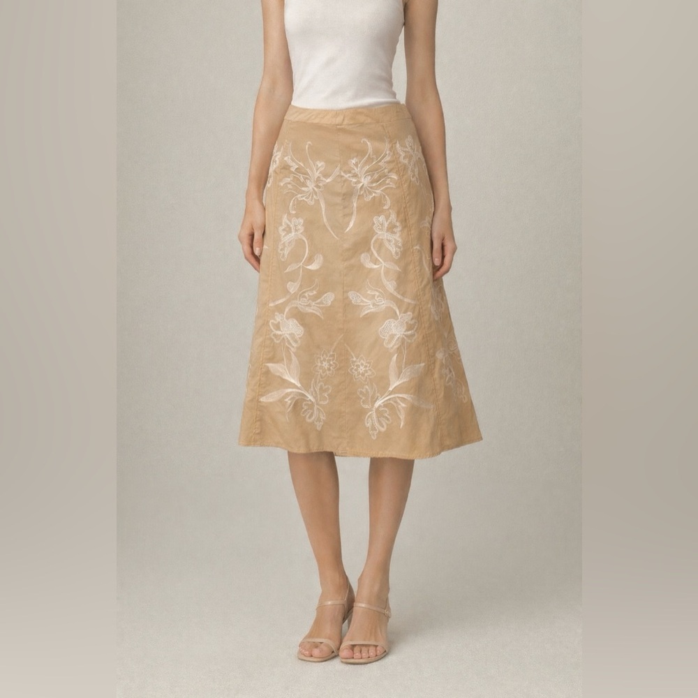 Ann Taylor Embroidered Skirt - Midi sz 0